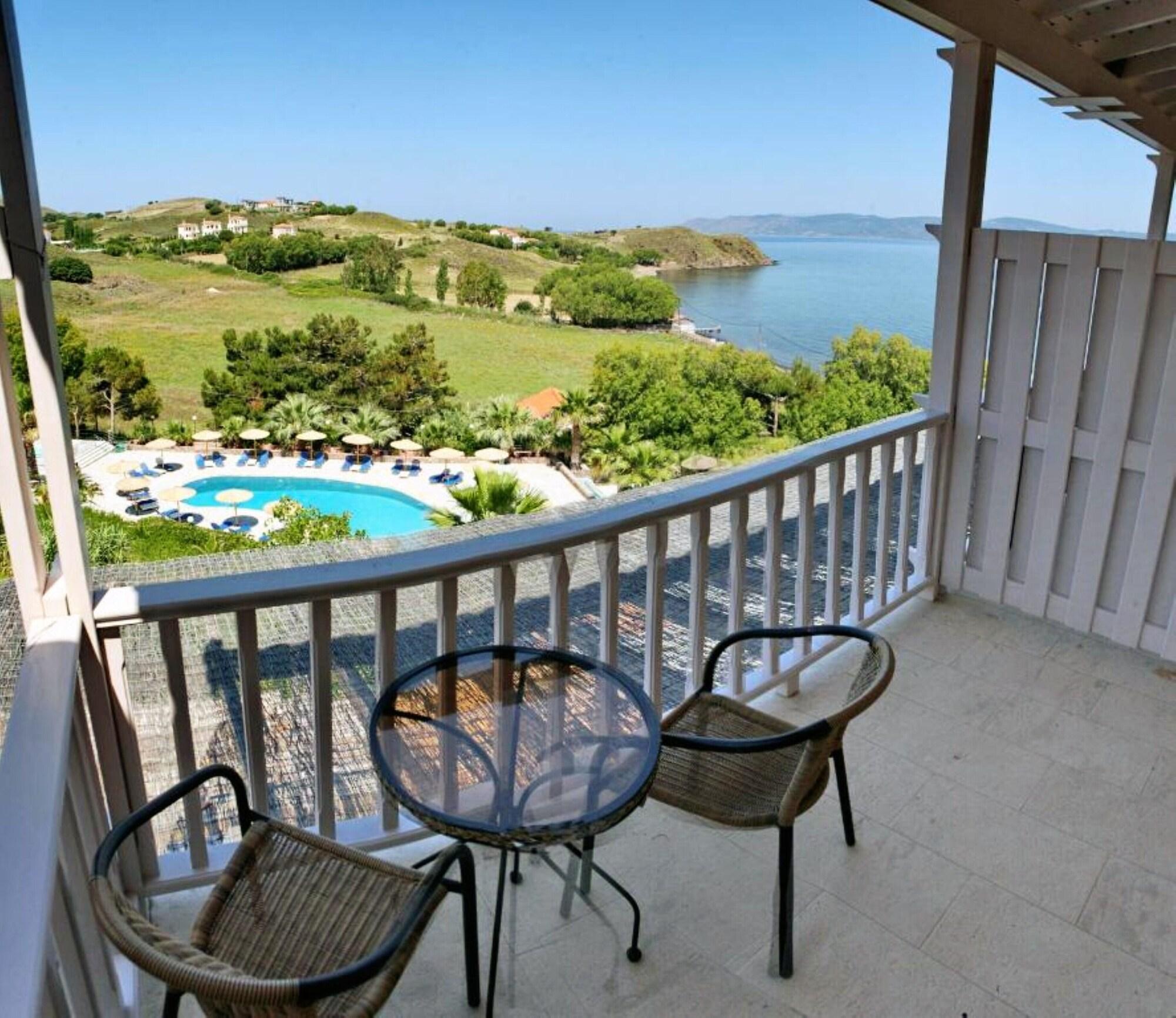 Viva Mare Hotel & Spa Mithimna Exterior foto